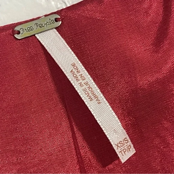 Free People Keepsakes Boho Red Floral Embroidered Fringe Kimono Size XS/S - Picture 15 of 15